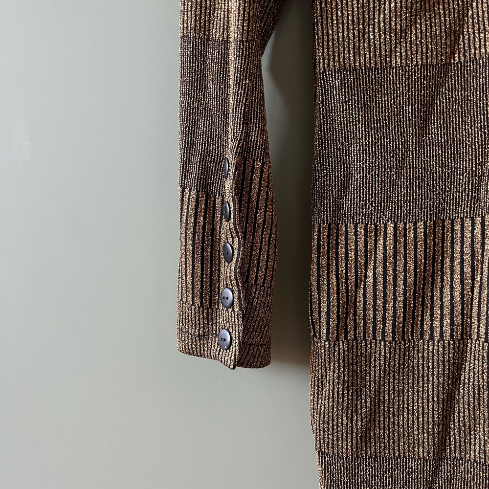 Annie 50 gold turtleneck dress - Picture 5 of 5